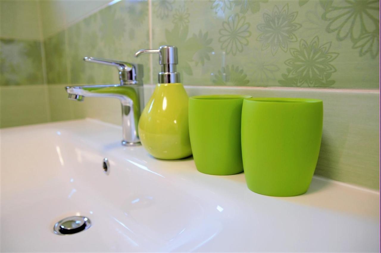 Amaryllis Residence, Apartment Diana & Deluxe Rooms With Shared Kitchen Veli Lošinj Eksteriør billede