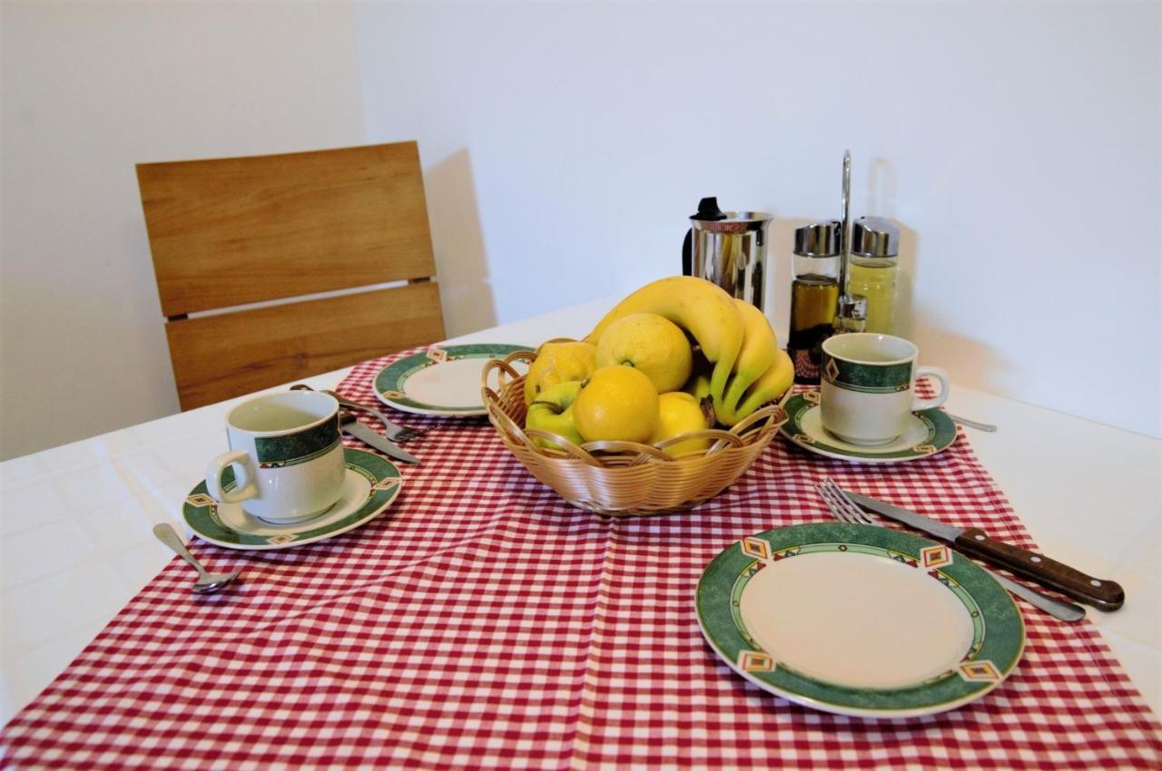 Amaryllis Residence, Apartment Diana & Deluxe Rooms With Shared Kitchen Veli Lošinj Eksteriør billede